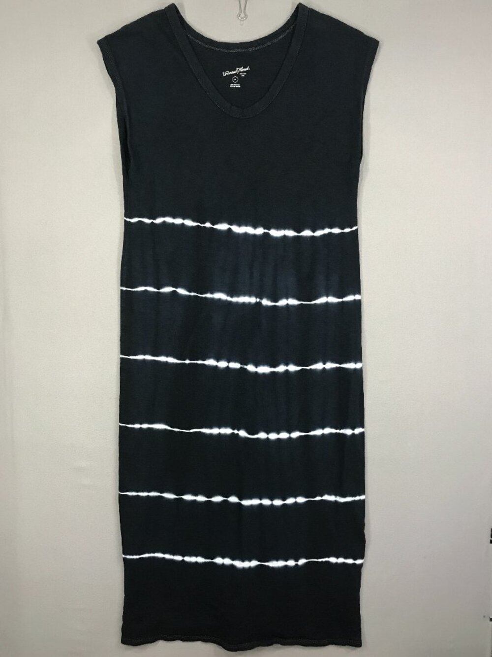 Universal Thread Dress Women's Medium Blue Pullover V-Neck Maxi Shirt Sleeveless
